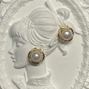 Freshwater Pearl Halo Stud Earrings | S925 Sterling Silver Posts